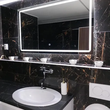 Aparthotel De-lu *